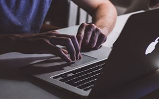 kaiyun网站-葡萄牙女足运动员登上国际赛事颁奖台，葡萄牙足球大赛冠军