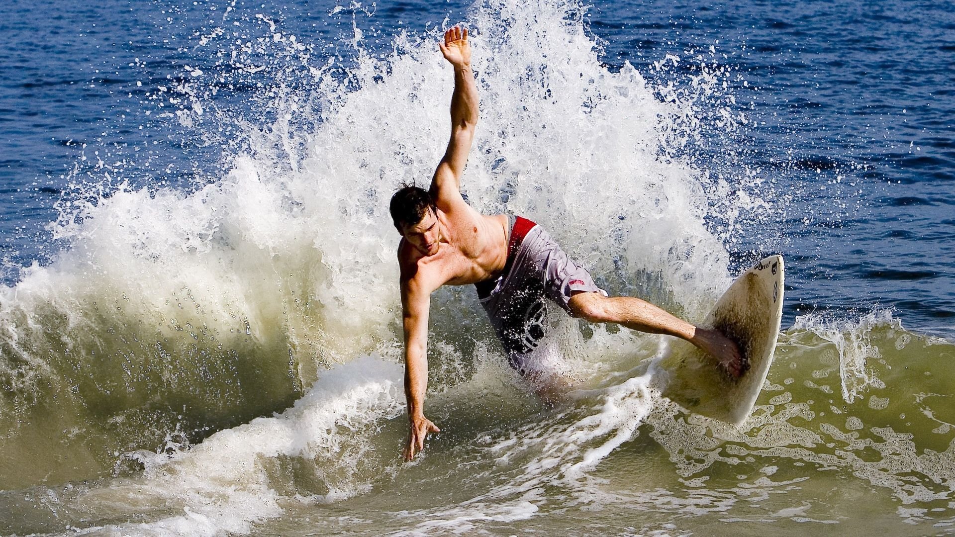 开云·体育官网APP下载-【虚拟现实竞技】青少年训练未来或以虚拟赛场为主！，虚拟现实大赛