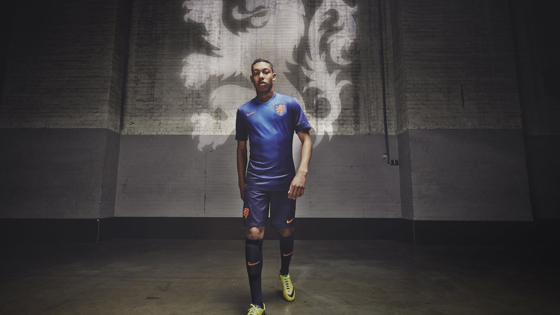 kaiyun体育app-意甲球队视频分析系统提升防守协同效率的案例，意甲防守怎么这么严